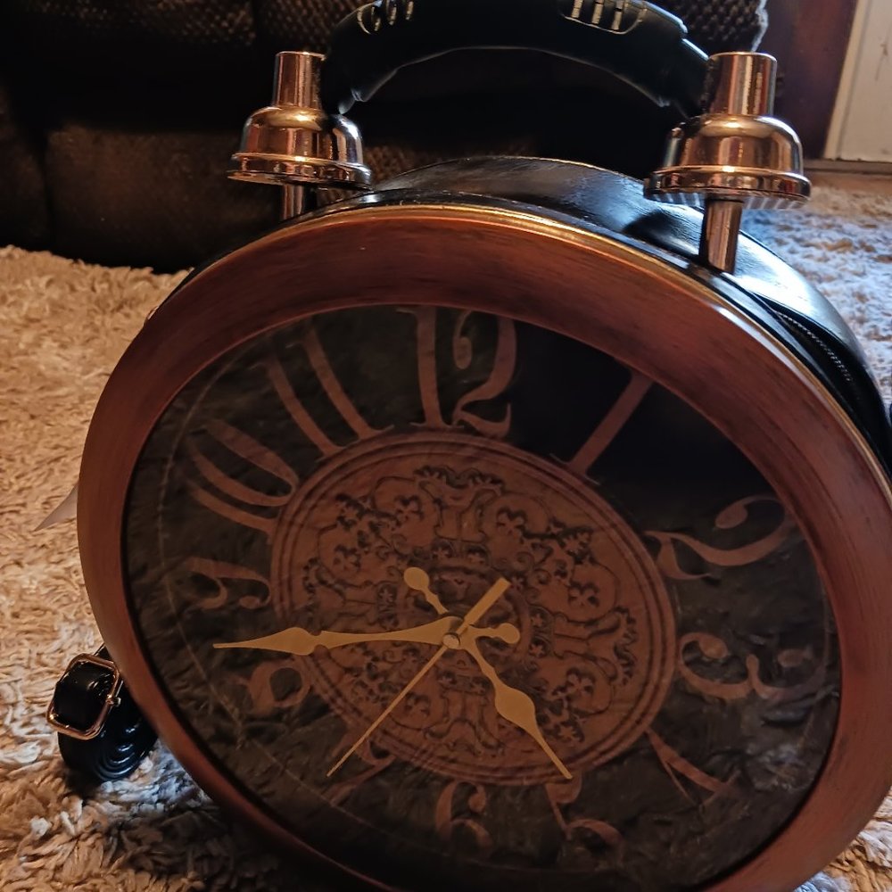 Diophy clock purse